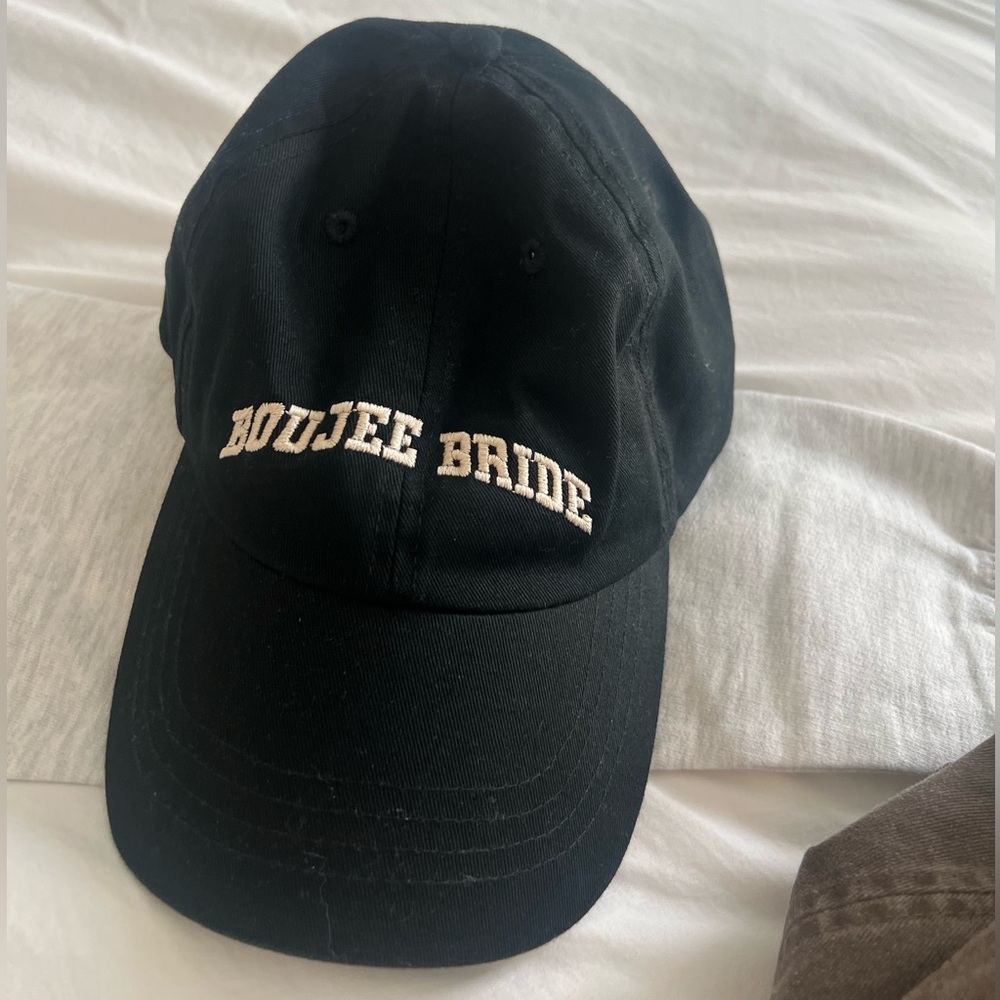 Boujee bride hat 
Never warn